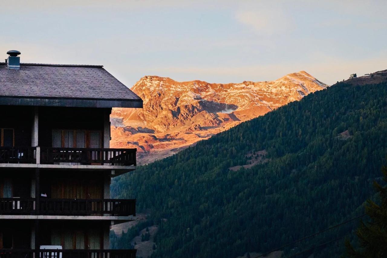 Charmant petit appartement à Grimentz au pied des pistes Extérieur photo